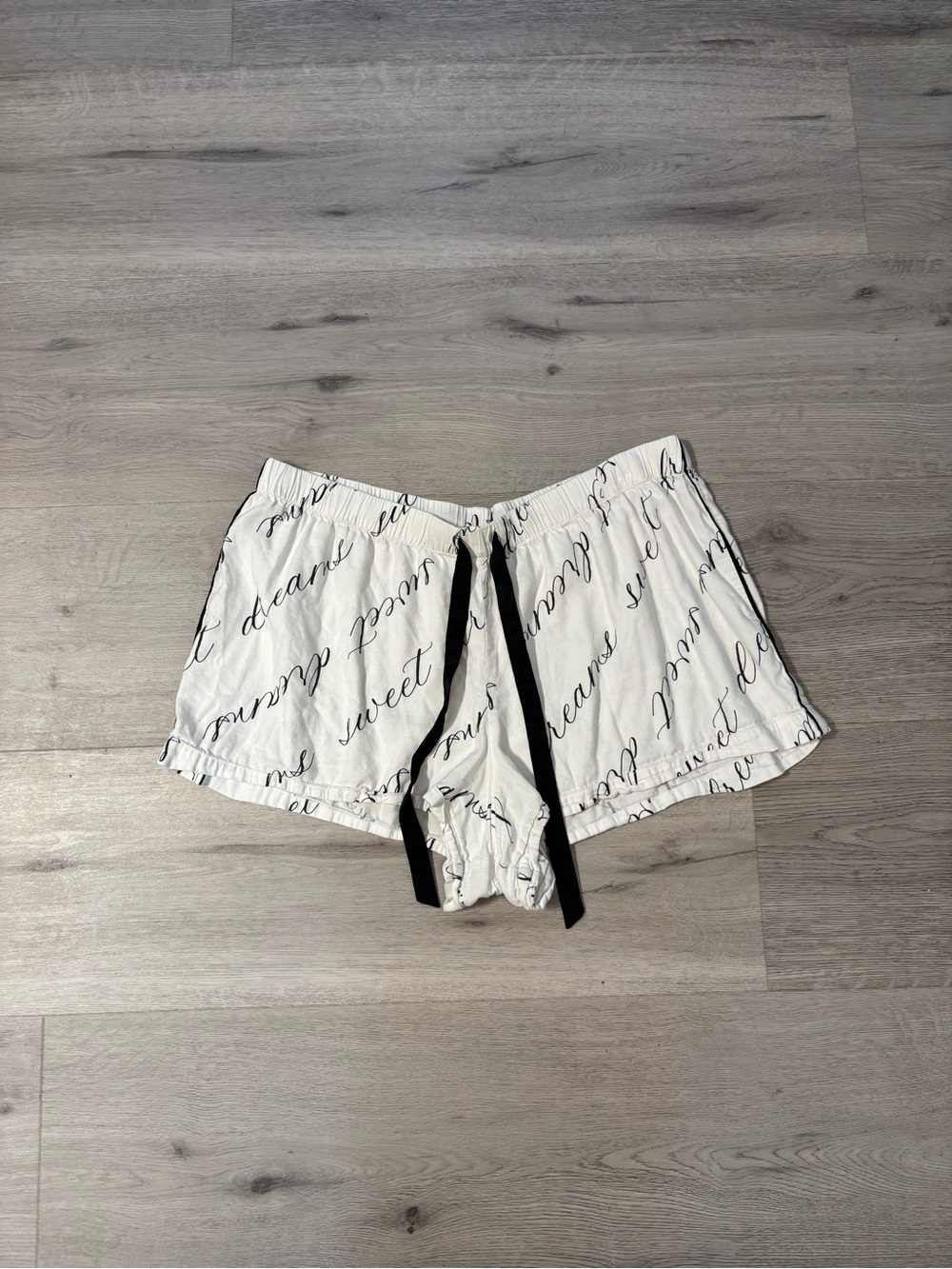 Victoria’s Secret Women’s White Lounge PJ’s Shorts